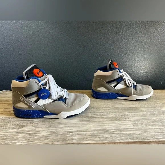 LIKE NEW!!! Reebok Pump Omni Zone Retro High-Top Sneakers in Tin Grey Royal
